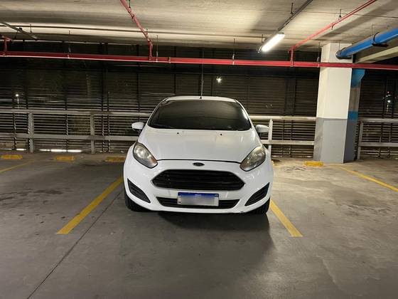 FORD FIESTA 1.5 S HATCH 16V FLEX 4P MANUAL FORD FIESTA 1.5 S HATCH 16V FLEX 4P MANUAL